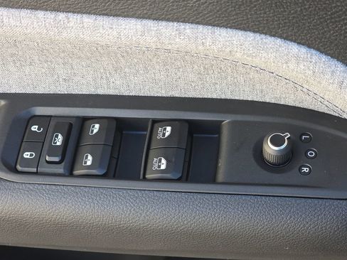 New 2026 Jeep Compass Latitude AWD/4WD image 28