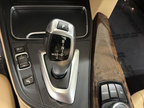 Used 2017 BMW 320i Sedan image 20