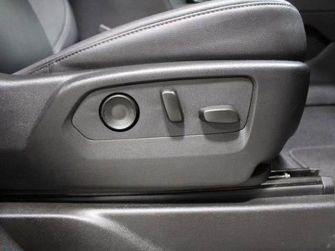 Used 2024 Chevrolet Tahoe Z71 w/ Z71 Off-Road Package image 27