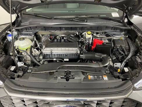 New 2025 Ford Escape Active image 9