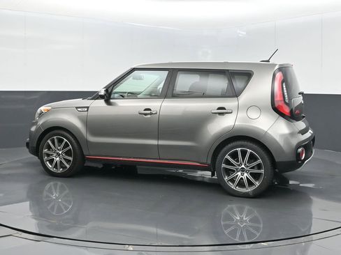 Used 2019 Kia Soul ! FWD image 13