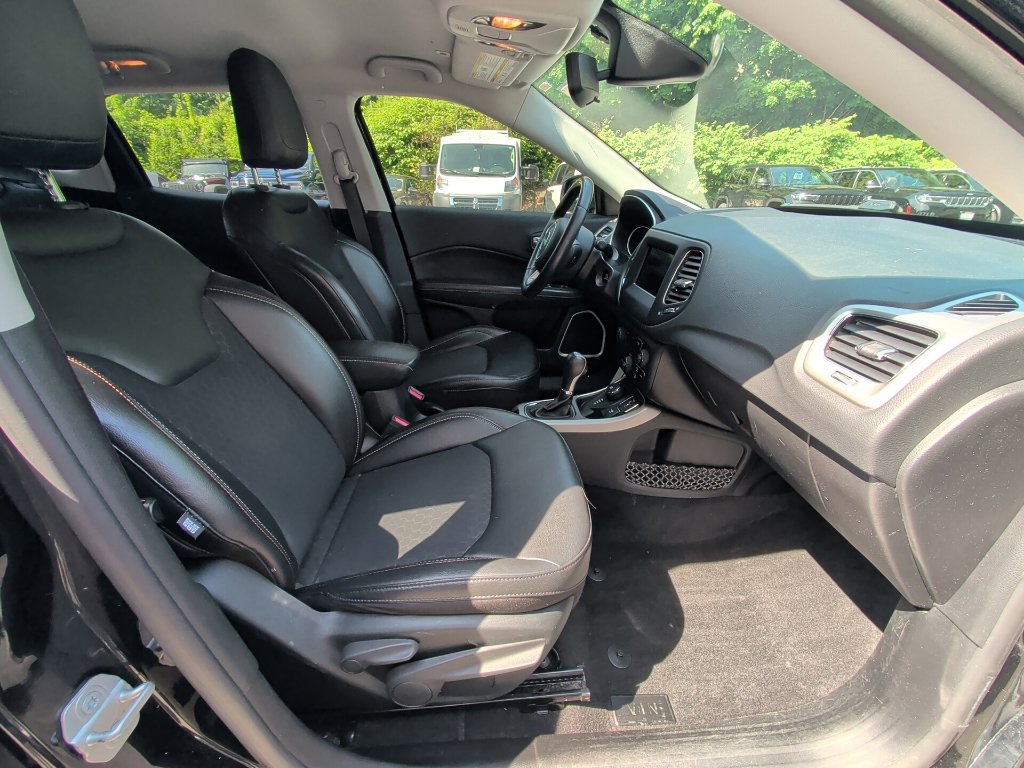 Certified 2019 Jeep Compass Latitude AWD/4WD image 15