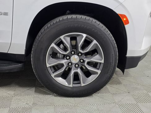 Used 2024 Chevrolet Tahoe LS w/ Driver Alert Package AWD/4WD image 9