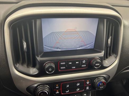 Used 2016 GMC Canyon SLT image 16