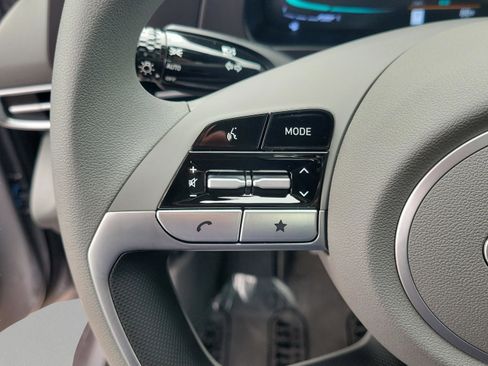 New 2025 Hyundai Elantra Blue image 20