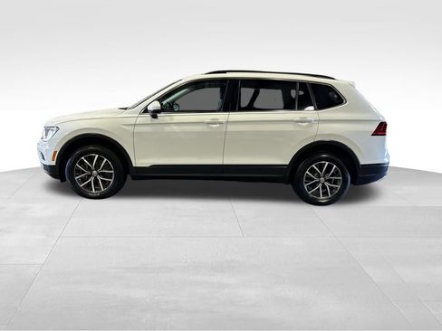 Used 2019 Volkswagen Tiguan SE image 2