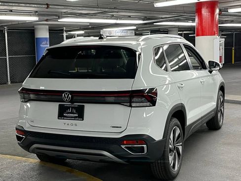 New 2025 Volkswagen Taos SE image 6