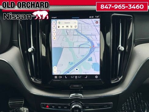 Used 2022 Volvo XC60 T8 R-Design w/ Advanced Package AWD/4WD image 18