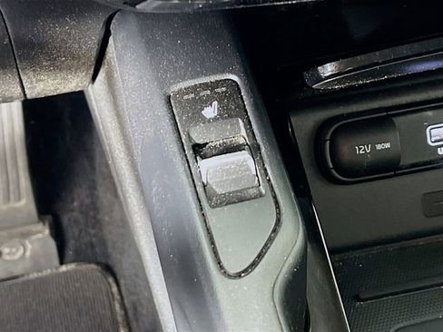 Used 2022 Kia Telluride S AWD/4WD image 22