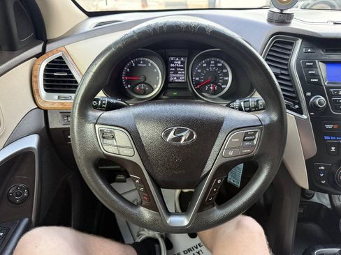 Used 2014 Hyundai Santa Fe Sport FWD image 16