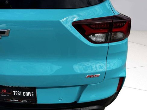 Used 2021 Chevrolet TrailBlazer RS w/ Sun and Liftgate Package image 15