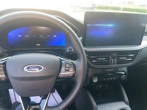 Used 2023 Ford Escape Active w/ Tech Pack #2 image 9