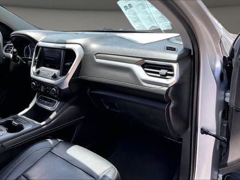Used 2020 GMC Acadia SLT FWD image 15