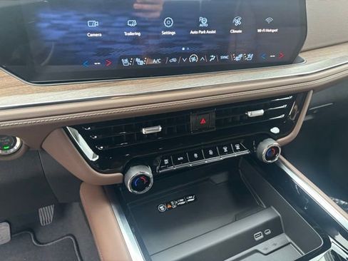 New 2026 Chevrolet Suburban High Country w/ Sun And Tow Package image 24