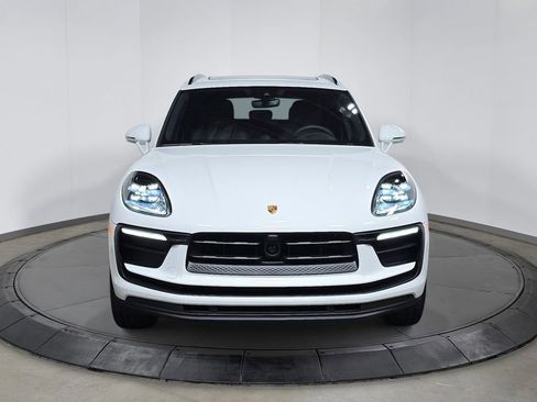 New 2026 Porsche Macan image 10