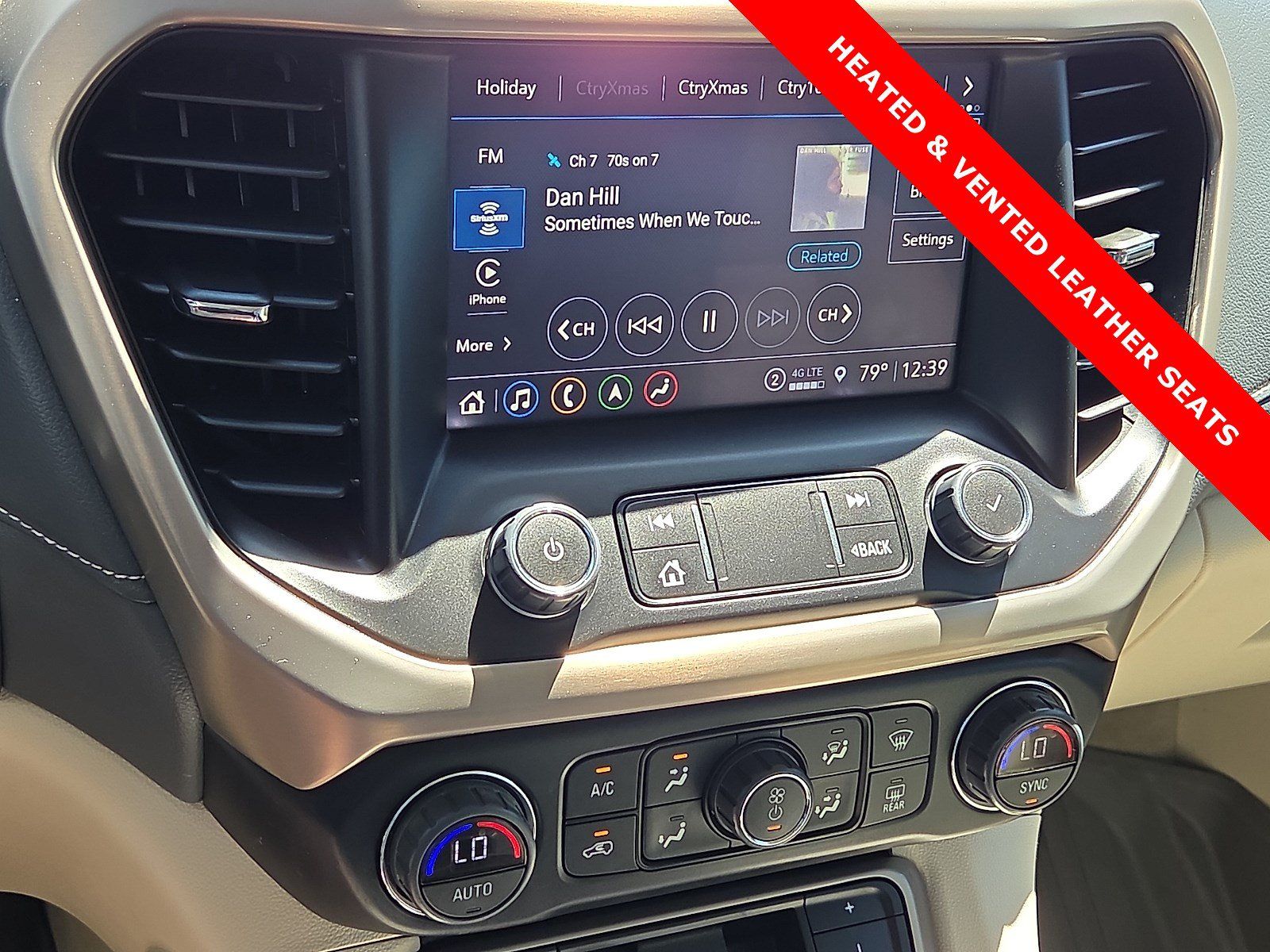 Used 2023 GMC Acadia Denali w/ Denali Ultimate Package FWD image 18