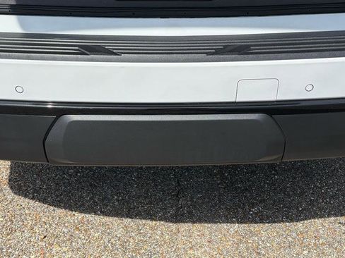 Used 2023 Chevrolet Tahoe Z71 w/ Luxury Package image 35