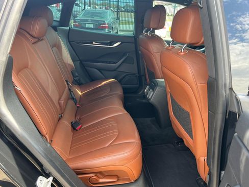 Used 2018 Maserati Levante AWD/4WD image 79
