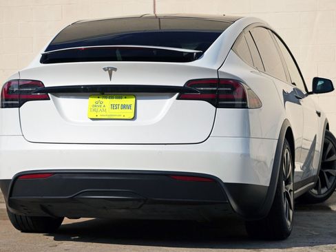 Used 2023 Tesla Model X AWD/4WD image 5