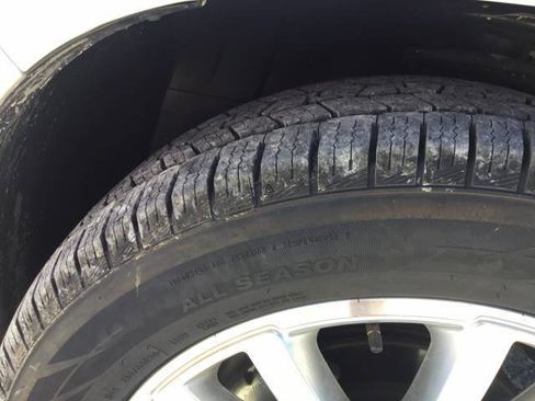 Used 2016 GMC Acadia SLT w/ Premium Edition FWD image 10