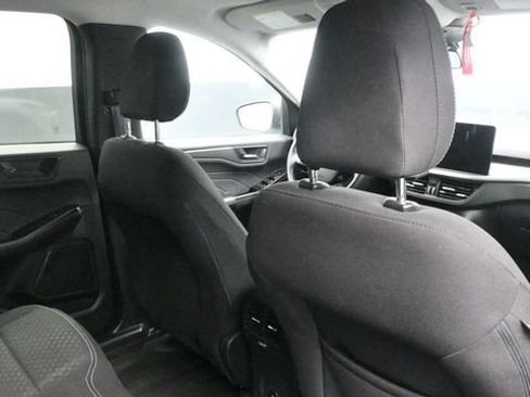 Used 2023 Ford Escape Active w/ Tech Pack #1 AWD/4WD image 11