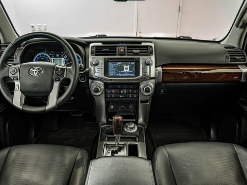 Used 2019 Toyota 4Runner Limited AWD/4WD image 30