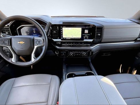 Used 2026 Chevrolet Silverado 2500 LTZ w/ LTZ Premium Package image 16