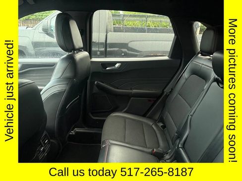 Used 2023 Ford Escape ST-Line w/ Tech Pack #1 AWD/4WD image 4