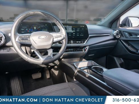 Used 2025 Chevrolet Equinox LT image 21