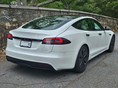 Used 2023 Tesla Model S AWD image 11