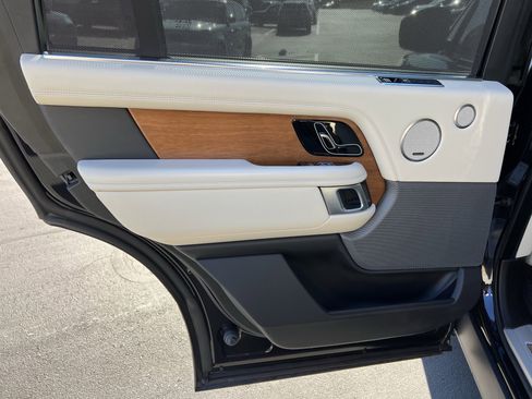 Used 2020 Land Rover Range Rover Long Wheelbase HSE image 29