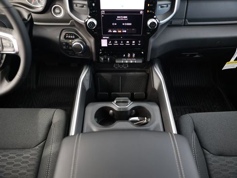 New 2026 RAM 1500 4x4 Crew Cab image 25