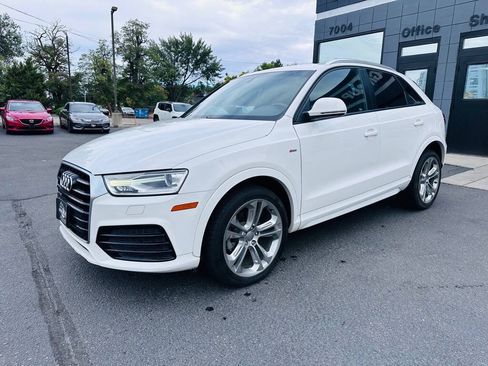 Used 2018 Audi Q3 2.0T Premium w/ Convenience Package FWD image 3