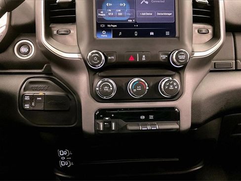 Used 2024 RAM 2500 Big Horn image 26