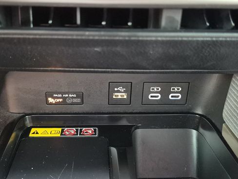 Used 2025 Toyota Camry SE w/ Multimedia Upgrade Package FWD image 35