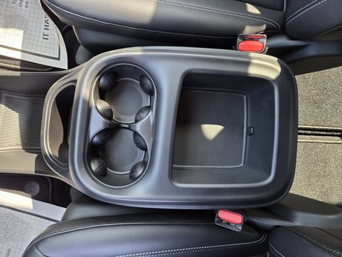 New 2026 Chrysler Pacifica Select FWD image 28