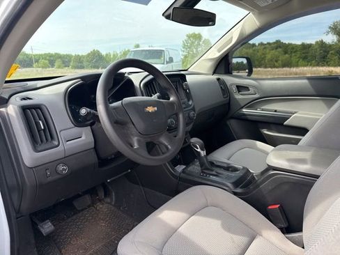 Used 2022 Chevrolet Colorado W/T RWD image 10