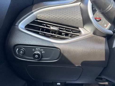 Used 2023 Chevrolet Malibu LT image 18