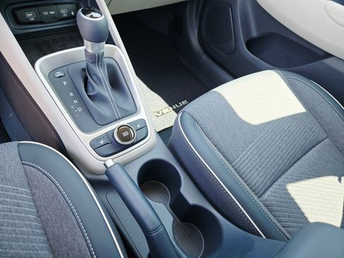 New 2026 Hyundai Venue SEL image 13