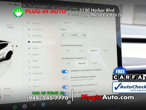 Used 2024 Tesla Model Y Performance AWD/4WD image 24