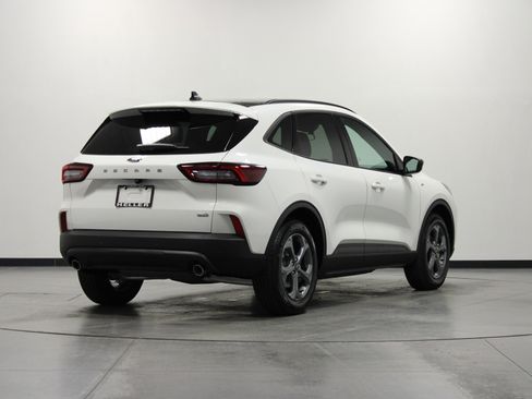 New 2025 Ford Escape ST-Line w/ Equipment Group 301A image 4