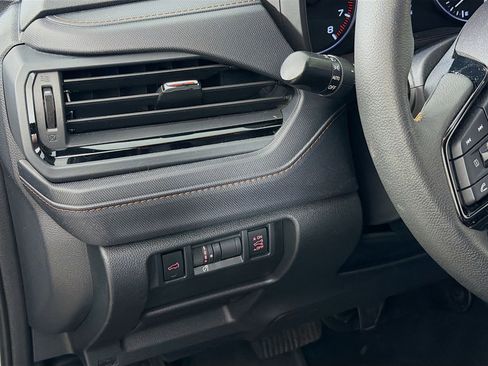 Used 2025 Subaru Forester Touring image 11