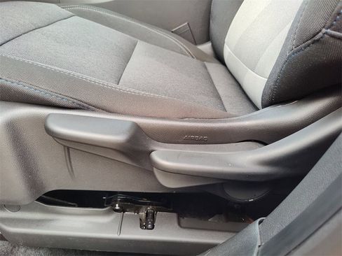 Used 2025 Chevrolet Trax LS image 23