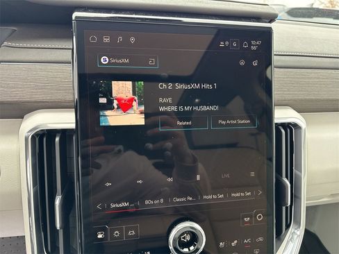 New 2026 GMC Acadia Denali w/ Super Cruise Package image 16