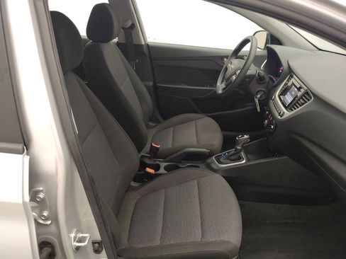 Used 2022 Hyundai Accent SE FWD image 21