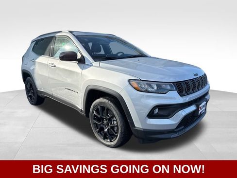 New 2026 Jeep Compass Latitude AWD/4WD image 3