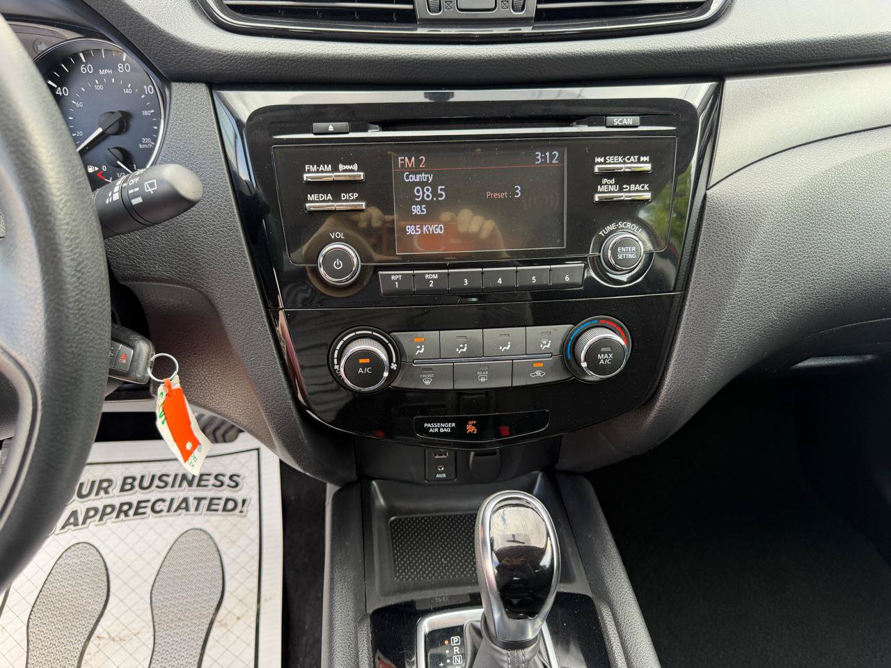 Used 2018 Nissan Rogue Sport S w/ S Appearance Package AWD/4WD image 17