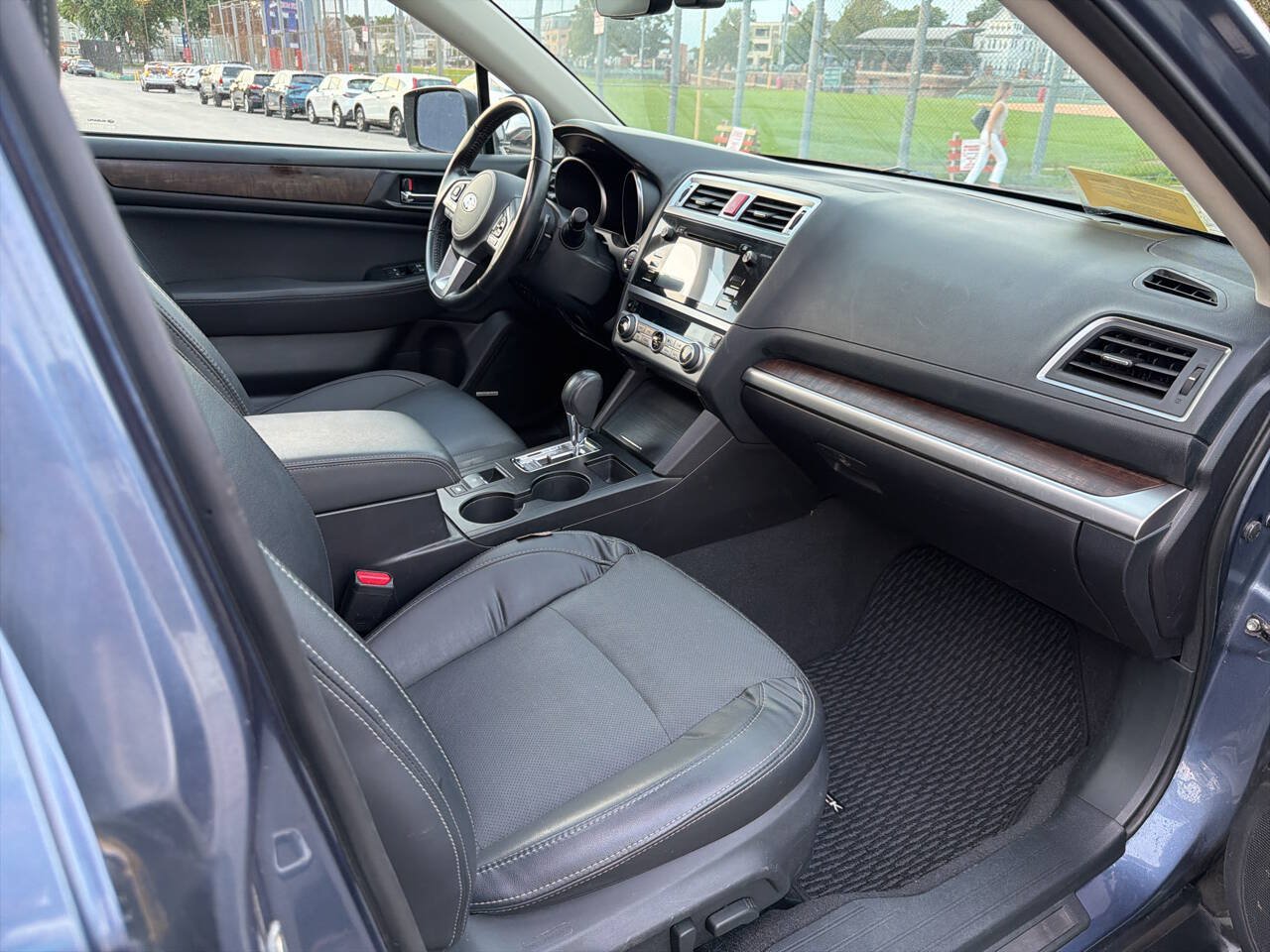 Used 2017 Subaru Outback 2.5i Limited AWD/4WD image 28