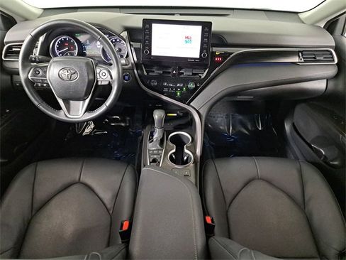 Used 2023 Toyota Camry XLE image 16