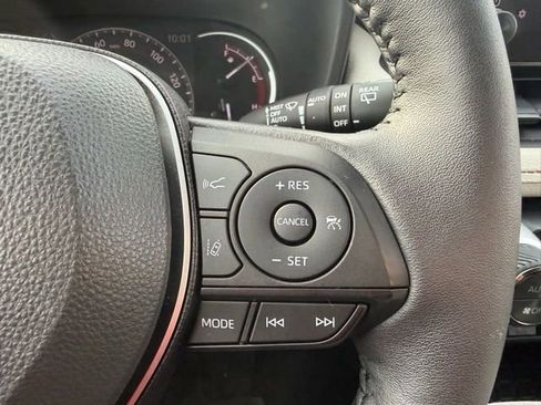 Used 2023 Toyota RAV4 XLE w/ Convenience Package image 15